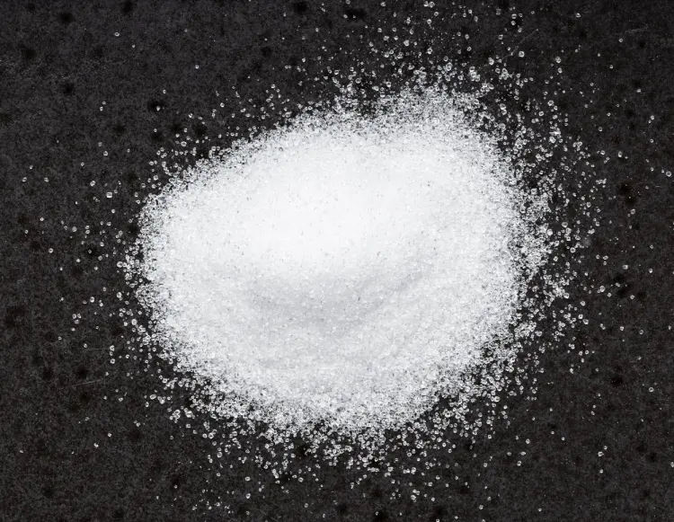 A pile of crystalline erythritol sugar substitute.